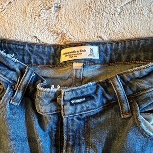 Abercrombie Curve Love Jeans size 30 LONG